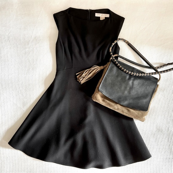 Little Black Dress / French Connection / Size US 0 - Picture 2 of 2